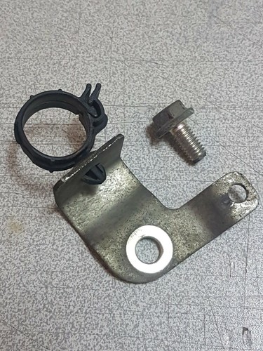 Support durite câblage boîte