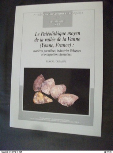 Livre paléolithique moyen - livre, le