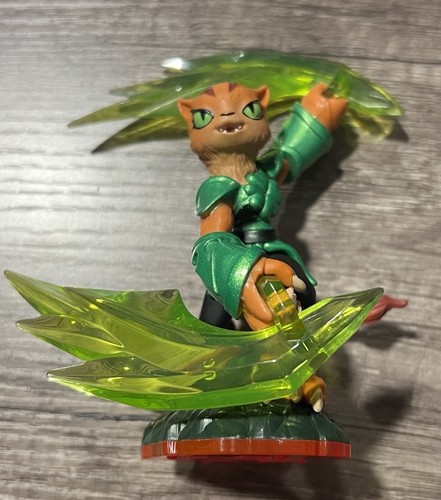 Skylanders trap team tuff - tuff, luck