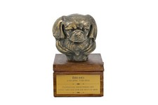 Épagneul tibétain urne sur la boîte aux lettres brune Art-Dog