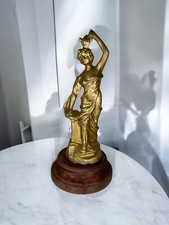 Statue  par Ruchot, Régule, Socle en bois, XXème