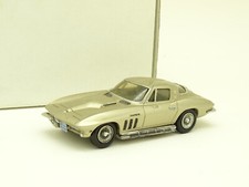 Starter Kit Monté SB 1/43 - Chevrolet Corvette Sting Ray Beige Métal