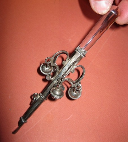 Ancien hochet sifflet - , à