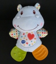 Ni1. DOUDOU HOCHET VTECH HIPPOPOTAME POUET bleu orange vert étoile coeur - NEUF*