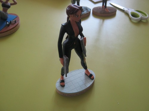 Figurine lara croft tomb - figurine,