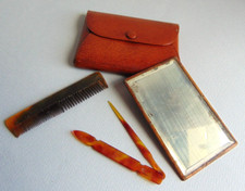 Nécessaire ancien pour