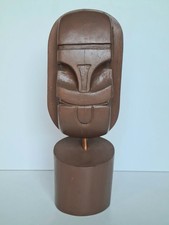 Sculpture tête en bois peint