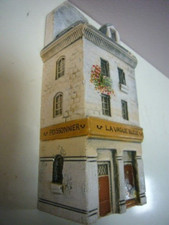 M52  MAISON MINIATURE GAULT  PARIS  POISSONNIER   "LA VAGUE BLEUE"