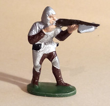FIGURINE MEDIEVALE SOLDAT AVEC