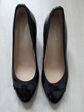 Chaussures Heyraud état neuf, couleur noire, taille 37.