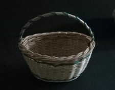 ANCIEN PETIT PANIER  DE POUPEE  EN OSIER DINETTE ENFANT JOUET