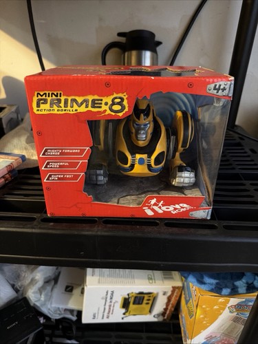 Mini prime action - action, gorilla