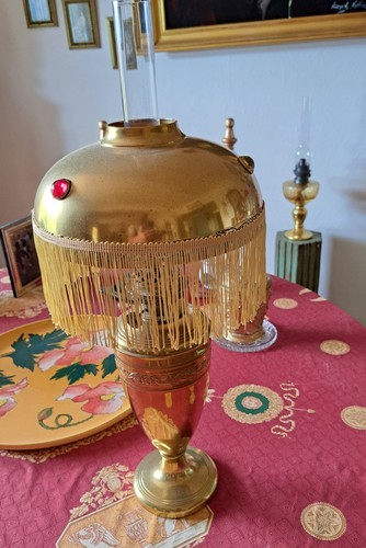 Lampe pétrole parisienne - pétrole, parisienne.
