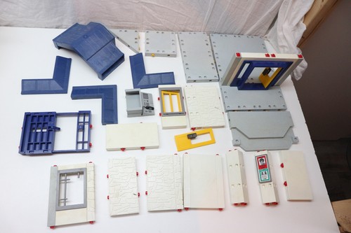 Playmobil police station set - police,