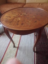 Belle Table basse Ronde en bois avec Marqueterie style Louis XV