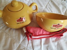 Théière solitaire égoïste