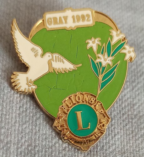Pins lions muguet - lions, 92.