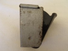 ANCIEN CENDRIER TRAIN OU VOITURE