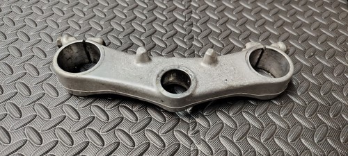 Fourche inférieure - t,