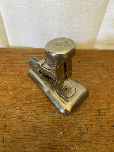 Agrafeuse ancienne jakyneuf - ancienne,