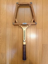 Raquette de tennis en bois