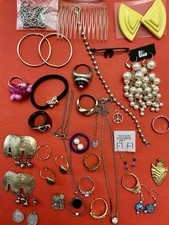 LOT DE BIJOUX ANCIENS  Et