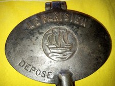 Le parisien ancien moule à gaufre  fonte cuisine vintage/ gaufrier 