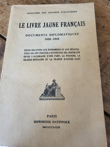 Livre jaune francais - livre,