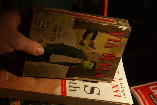 Livre poche via mala de - -, john