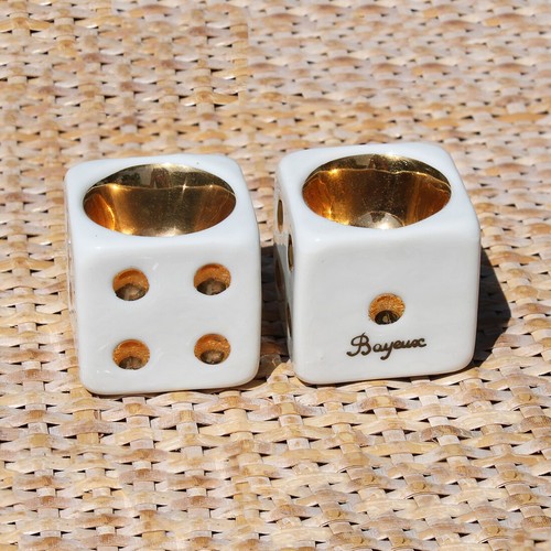 Duo coquetiers dés - /, à