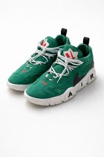 Nike Air Barrage Mid QS