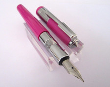 MAGNIFIQUE ET ORIGINAL STYLO