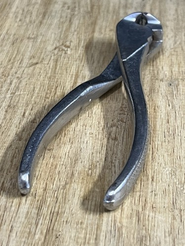 Ancienne pince coupante - pince,