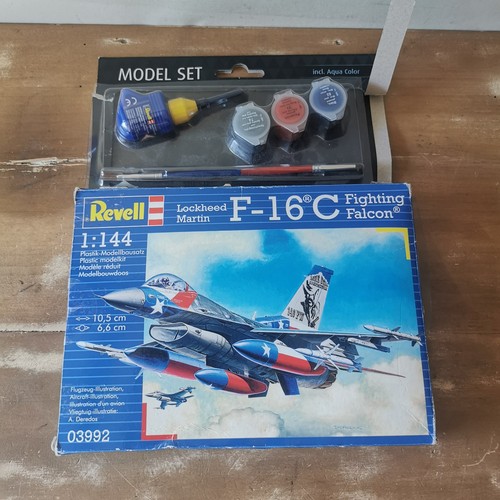 Revell 03992 16c fighting - f-16c,