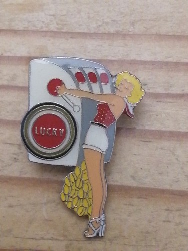Pin pins enamel - enamel, pin'up