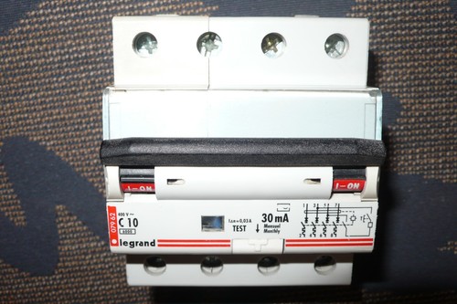 Disjoncteur differentiel - disjoncteur,