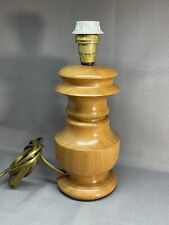 PIED DE LAMPE BALUSTRE EN BOIS TOURNÉ , BUIS MASSIF . LUMINAIRE
