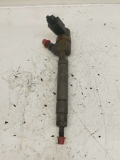 0445110121 INJECTEUR / 834650