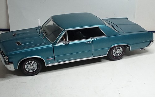 Sunstar pontiac gto - 1/18, 1964