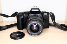 MINOLTA dynax 303 SI with zoom lens 35-80mm f4 35mm Film SLR Camera Analog