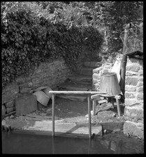 Paysage rural lavoir rivière