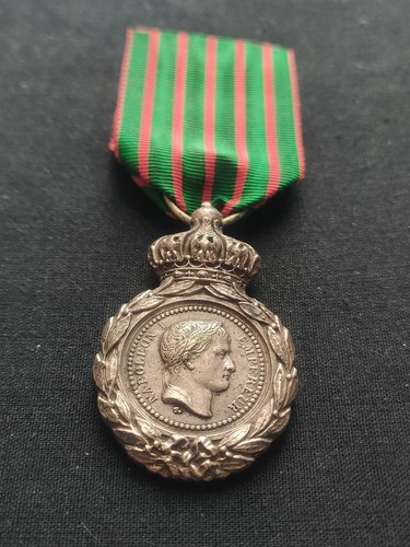 Rare médaille sainte - rare,