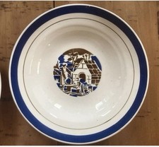 8 Assiettes Creuses Amieux