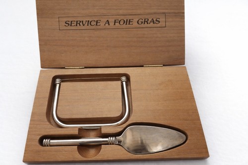 Service foie gras - à, –