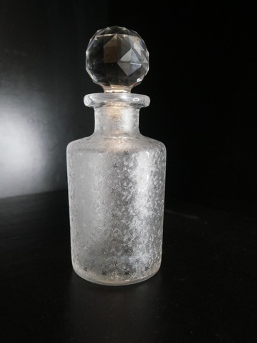 Flacon parfum cristal acide