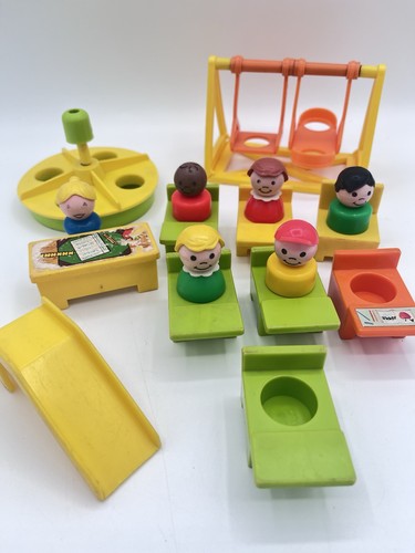Vtg fisher price little people - little,