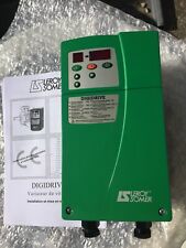 VARIATEUR MOTEUR ASYNCHRONE TRIPHASE 400V DIGIDRIVE SE2T