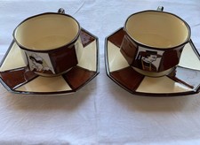 Paire de grandes TASSES et