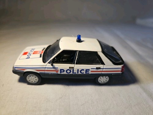 Renault police norev - 21,