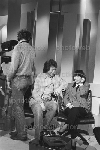 Mireille mathieu exclusive - mireille,